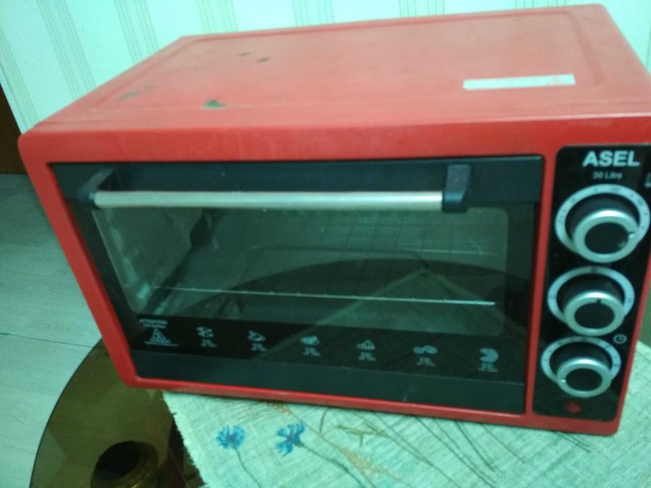 Печь-Духовка электрическая, в рабочем состоянии!