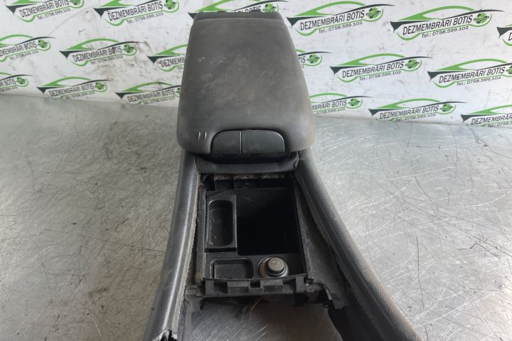 Cotiera Mercedes-Benz C-Class W203/S203/CL203
