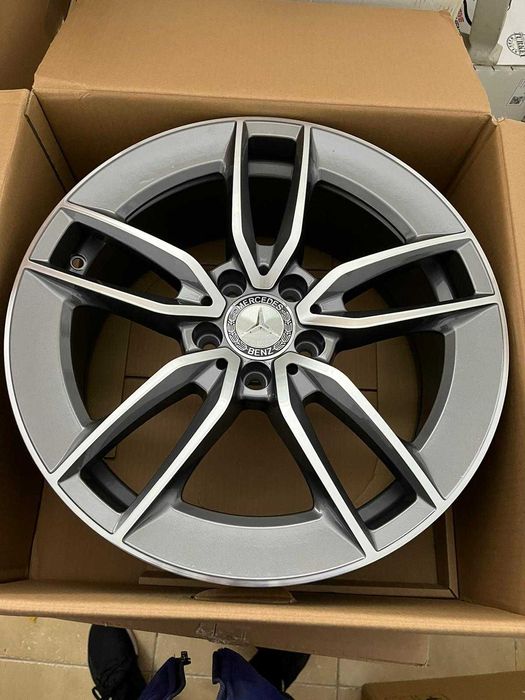 Jante noi r18 stil Mercedes AMG E C S CLA GLA GLB