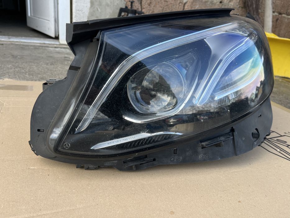 Far stanga Multi Beam Mercedes E Class W213