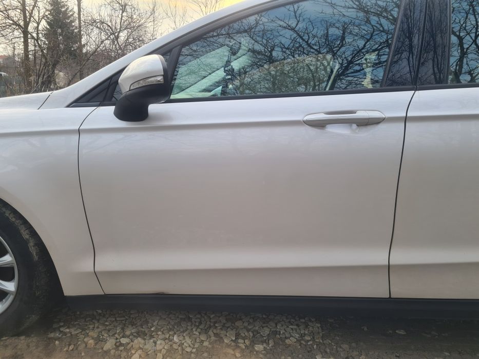 Dezmembrez Ford Mondeo mk5