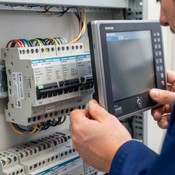 Услуги по PLC (АСУ ТП), HMI, SCADA