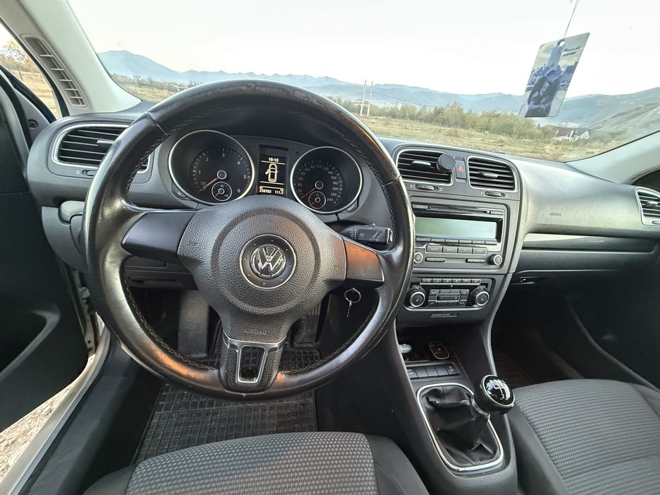 VOLKSWAGEN Golf 2010 — imagine 5