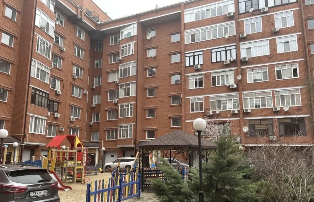Продам евро двушку в элитном доме