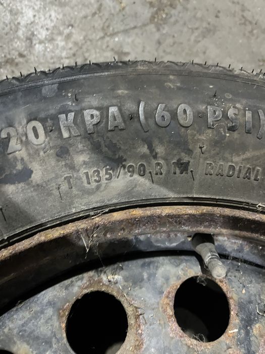Резервна гума/патерица бмв х3 е83 ( rezervna guma x3 e83 )