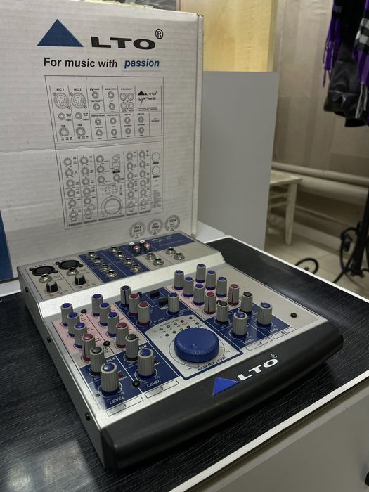 Пульт микшерный Alto
