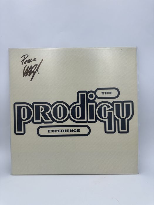 Колекция на плочи и артикули от The Prodigy