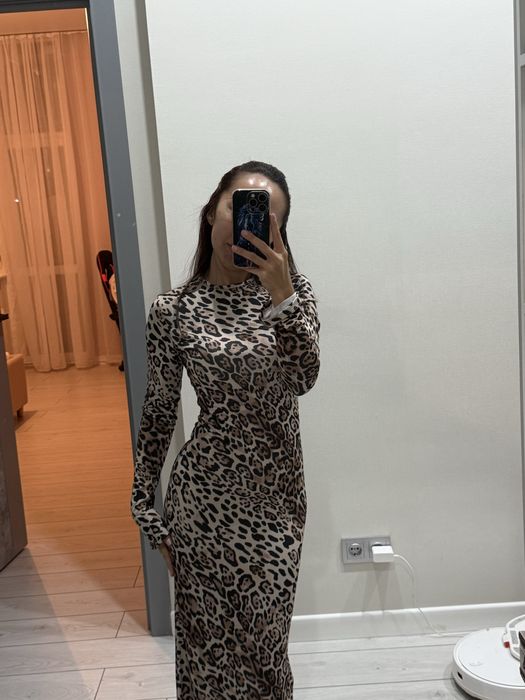 Красивое вечернее платье принт леопард 42-44