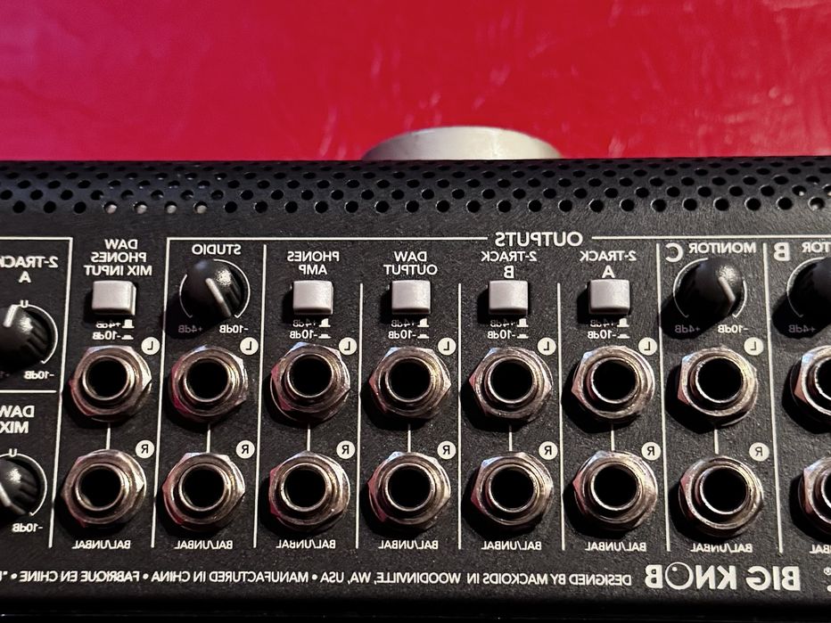 Mackie Big Knob old version