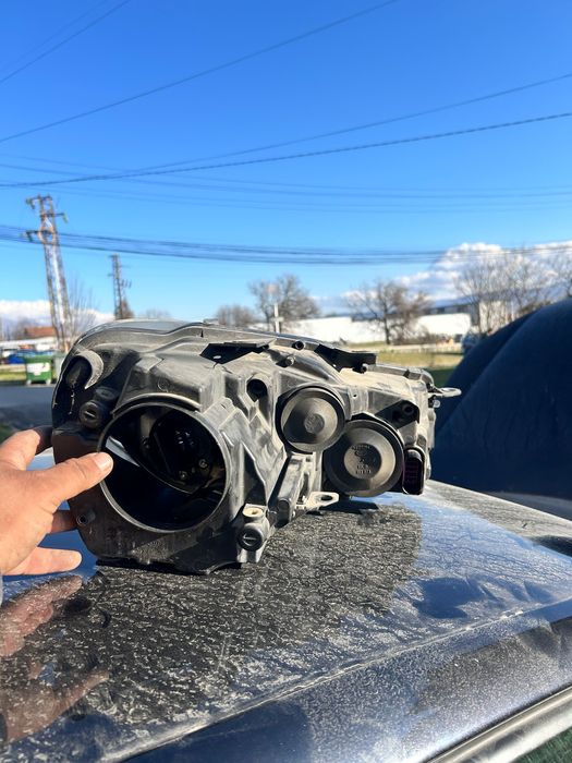 Ляв фар за голф 6 2010година