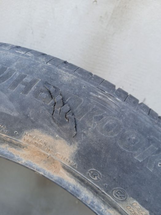 Продам шины 225 55 r19