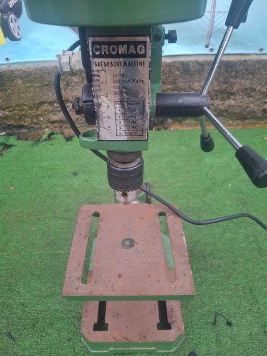 Настолна бормашина