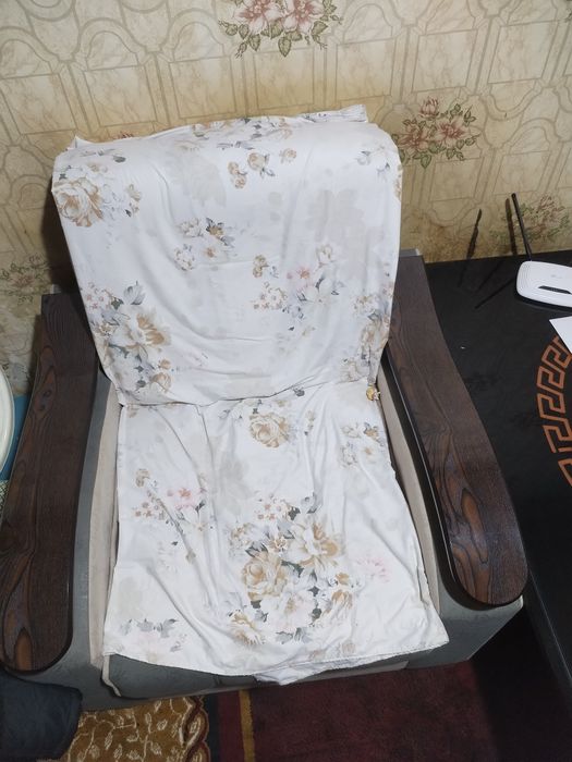 Кресло журнальный стол