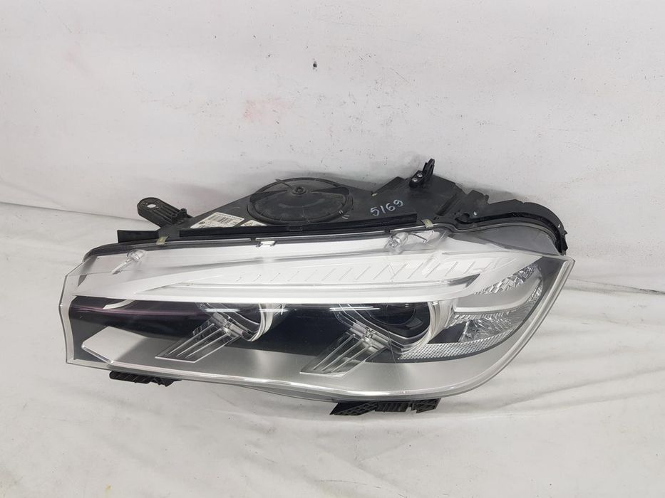 Far stanga BMW X5 F15 X6 F16 Xenon dupa 2014