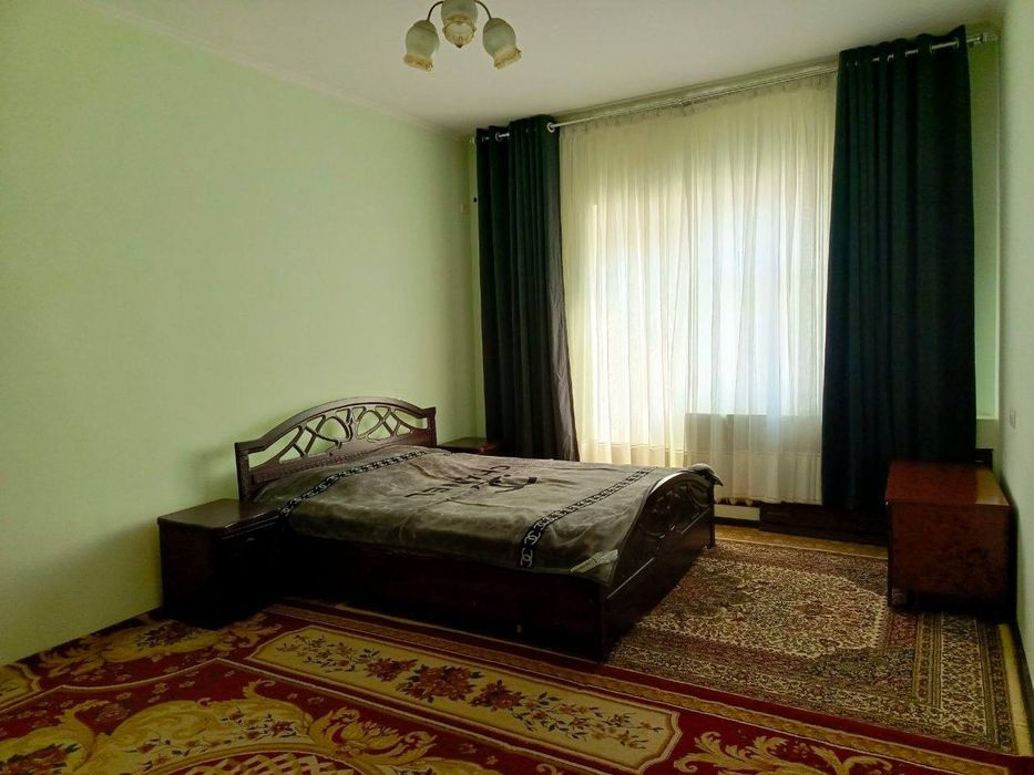 Чиланзар 12 3/4/4, 100м2  банковская планировка