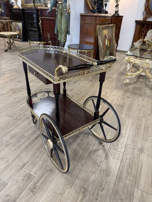 Gheridon din lemn cu elemente din metal aurit