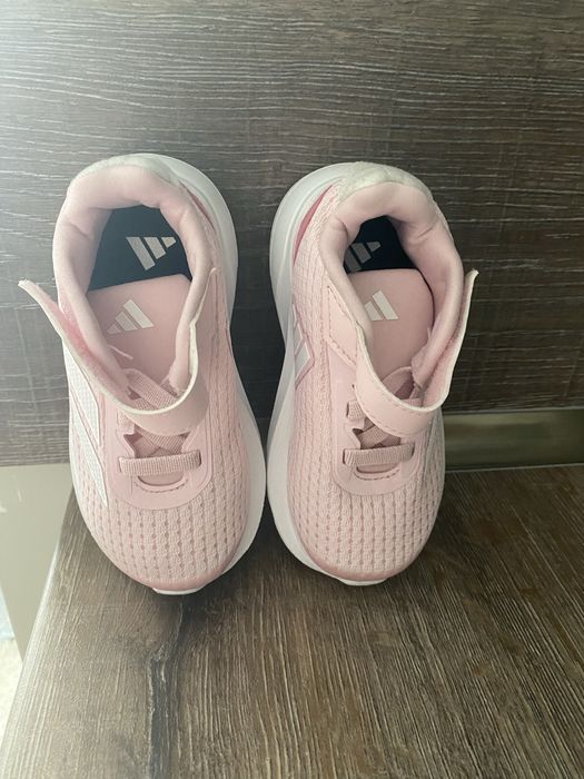 Adidas маратонки за момиче