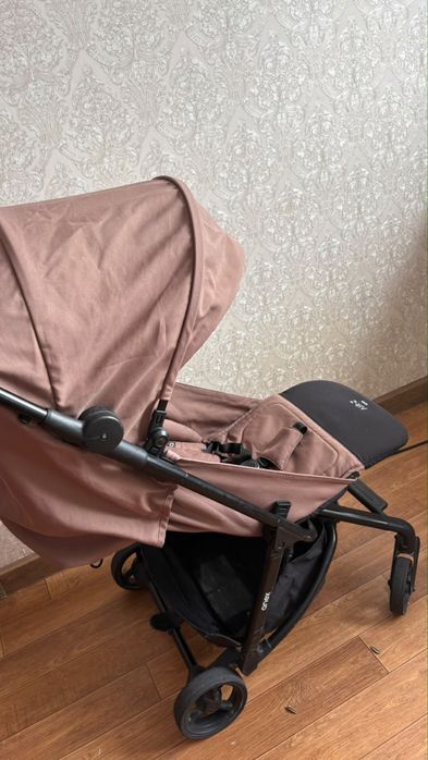 продам коляску Anex air-Z