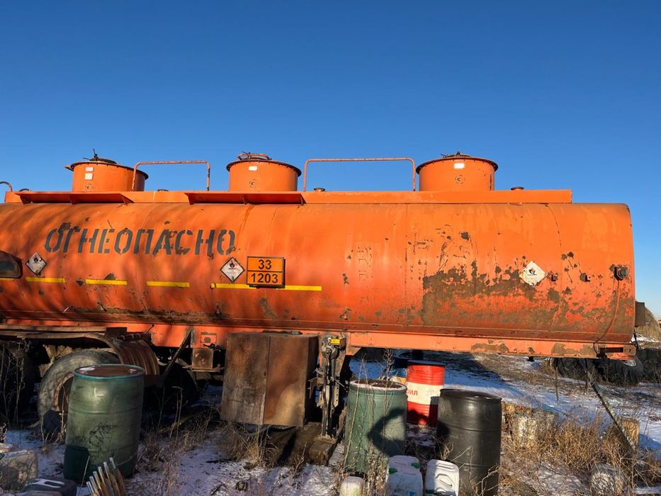 НефАЗ П/п цистерна