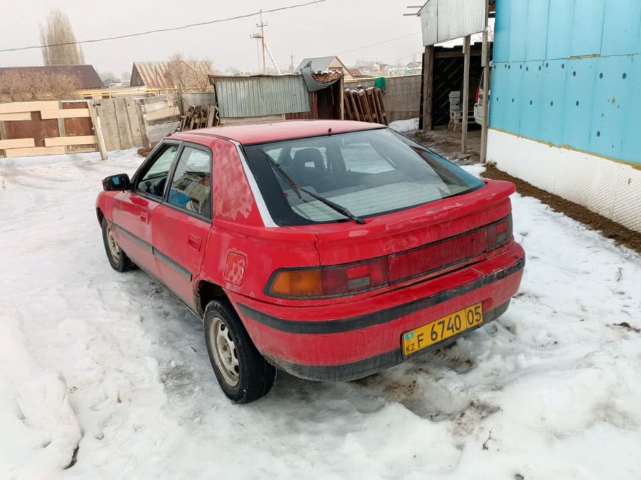 Продам мазду 323