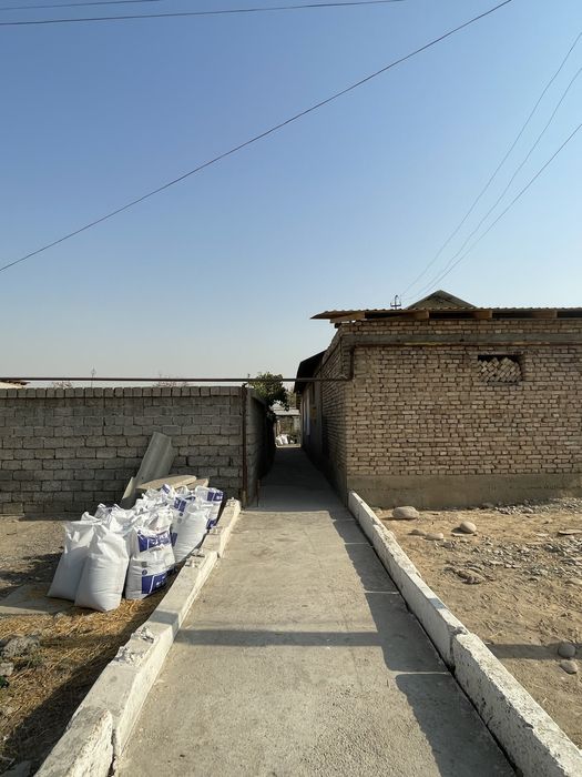 Yuqori Chirchiq tumani  Iyk ota da 8 sotix hovli sotiladi