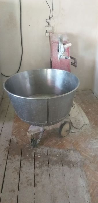 Xamir qoradigan mishalka