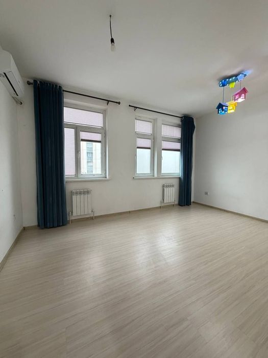 Срочно продаётся 3 ком Новостройка Golden Hous