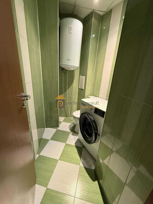 Дава се под наем Тристаен апартамент в Пловдив, Център - 100 кв.м за 648.21 € - Снимка #8