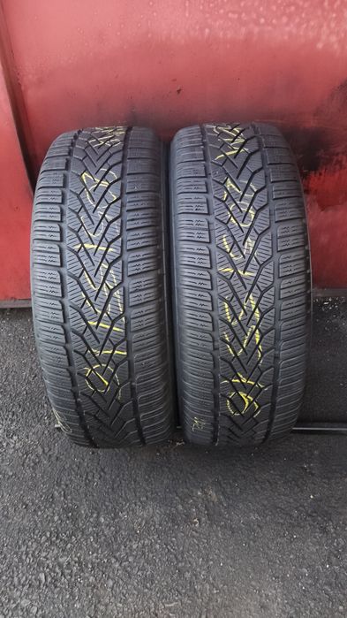 2бр зимни гуми 205/55/16 Semperit 
dot22
6.79mm
Добро състояние на гум