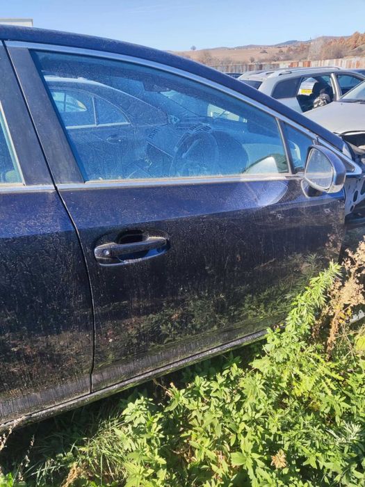 Врати за Toyota Avensis Т25 , Т27 , Седан , комби , хечбег !