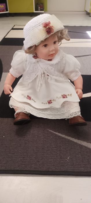 Papusa de colectie