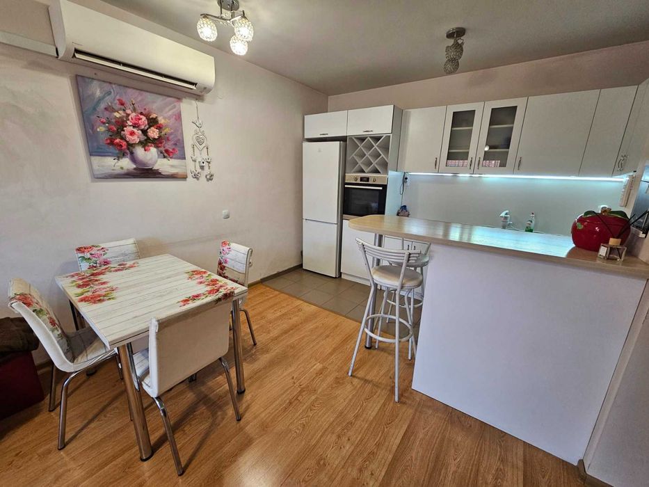 Продава се Тристаен апартамент в Велинград - 105 кв.м за 1496 €/кв.м - Снимка #3