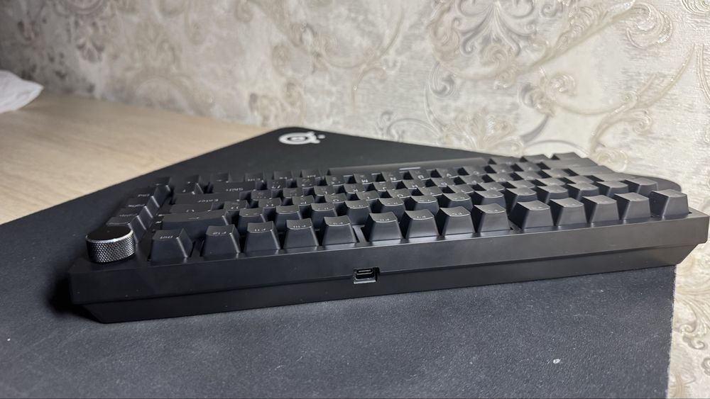 Клавиатура Ajazz AK820 чёрный.