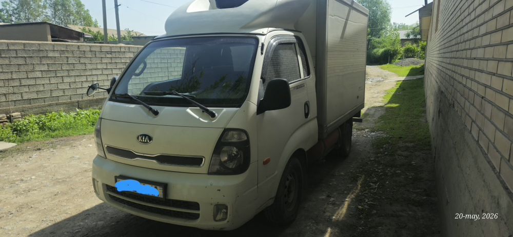 Kia bongo yili 2013
