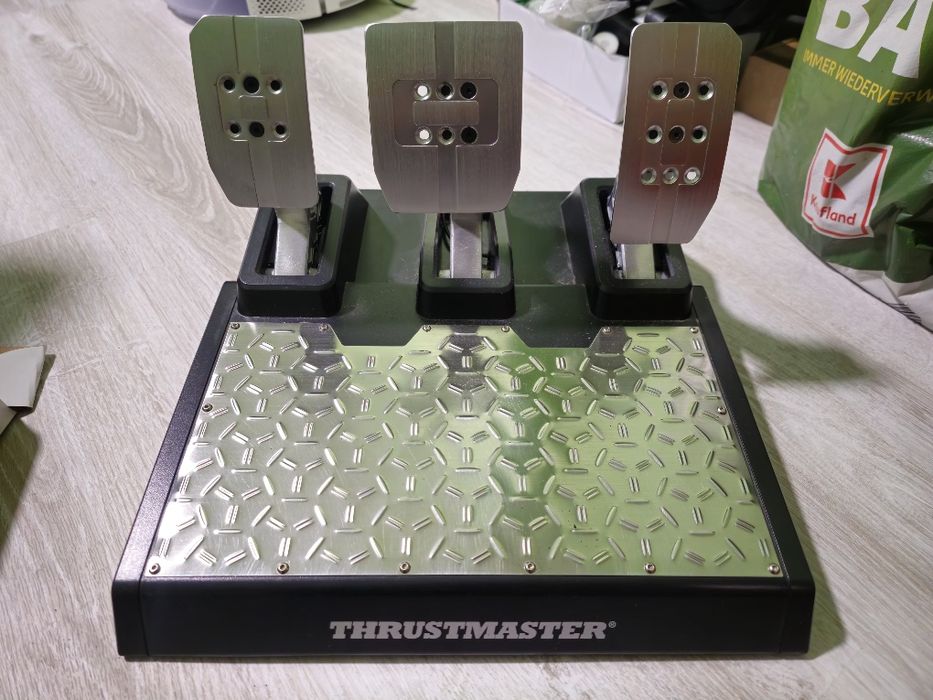 Комплект Волан Thrustmaster T300RS, T-LCM педали, TH8A скорости