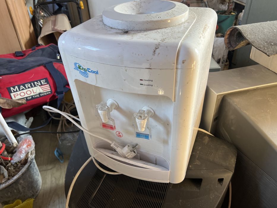 Продам диспенсер