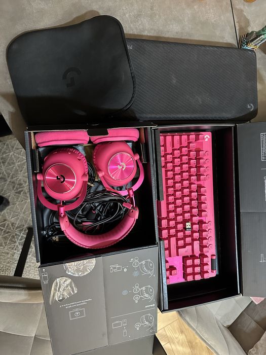 logitech наушники и клавиатура