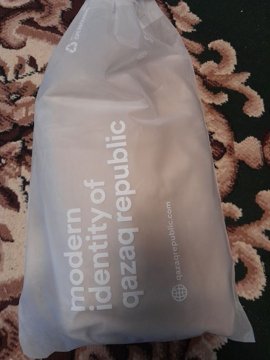 Продам свитер размер  L