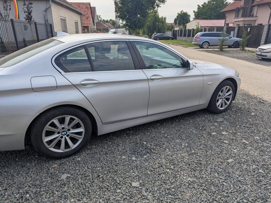 BMW 5 Series 2011 — imagine 4