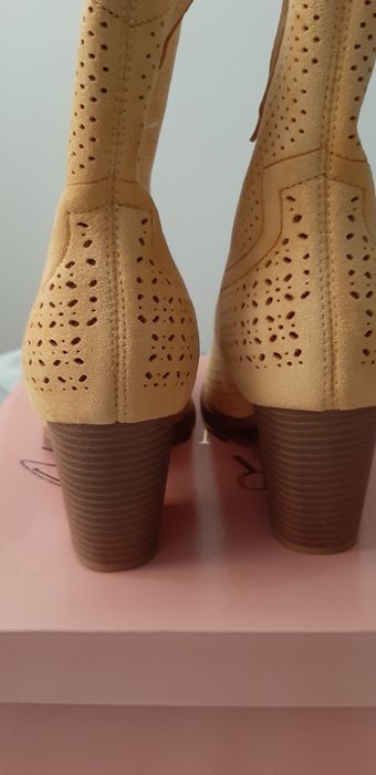 Ghete de vara dama,noi,perforate,superbe 39