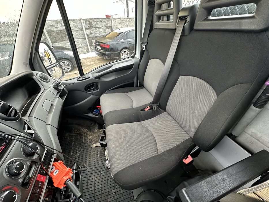 Vand Iveco Daily motor 2300 cmc anul 2014 basculabil