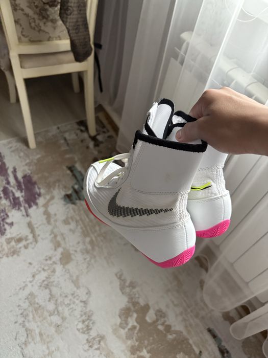 Боксерка мочамой 2