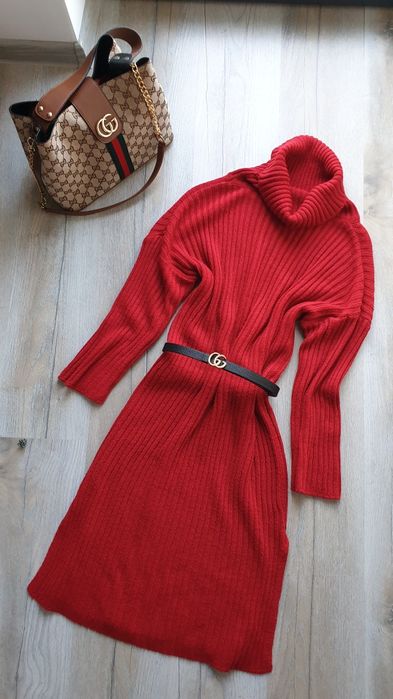 Rochii+ fuste diferite modele și marimi!