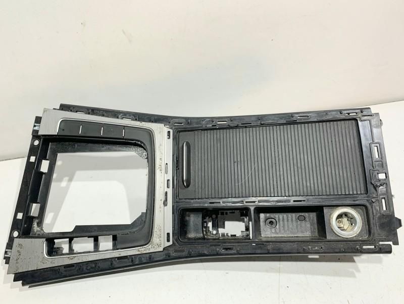 Consola centrala Volkswagen Golf 7 5G1863245F Hatchback