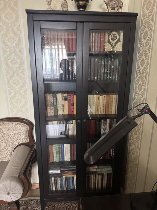 Книжный шкаф икеа