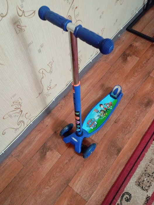 Продам детский самокат