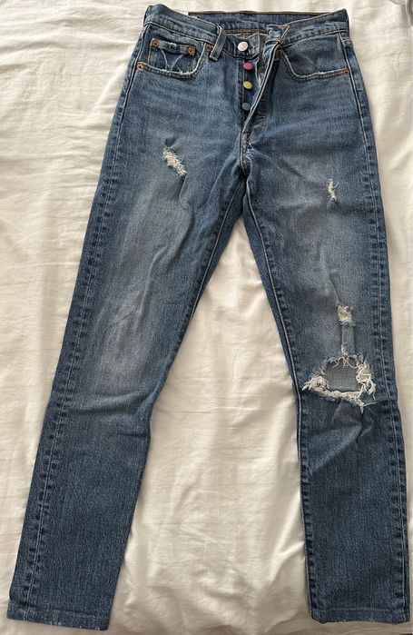 Blugi Levi’s destroyed