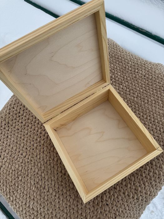 Шкатулка деревянная