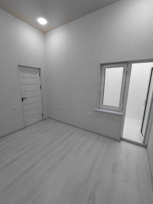 Продаётся дом 3 ком 80м2 Земля 1.5 сот янгихайот Ташкент махаля