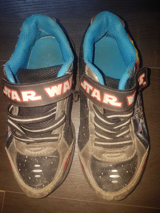 Лот STAR WARS - кецове и маратонки